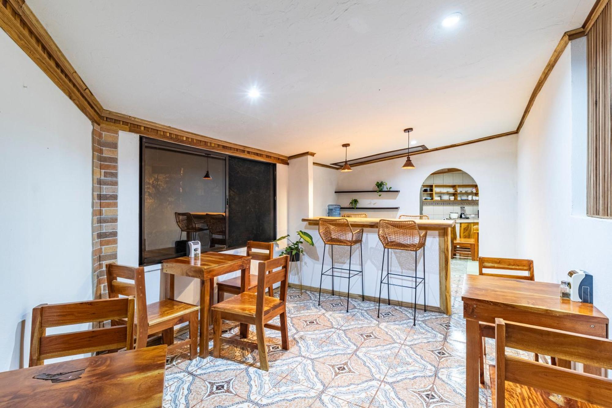 Montefresco Boutique Hostel Monteverde Екстер'єр фото